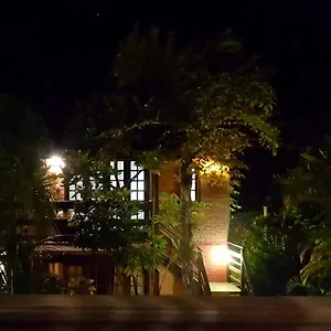 4* Bed and breakfast Além Do Jardim